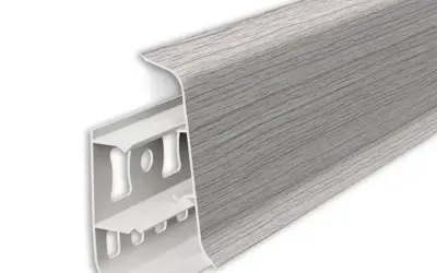 Плинтус напольный ПВХ Идеал Деконика 55 мм 253 Ясень серый