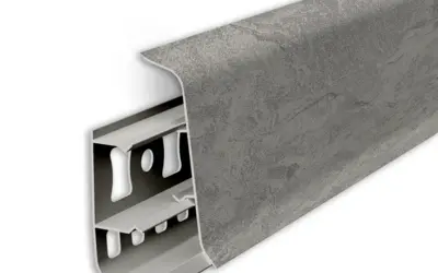 Плинтус напольный ПВХ Идеал Деконика 55 мм 547 Лофт светло-серый