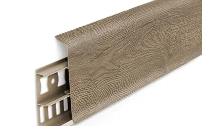 Плинтус напольный ПВХ Идеал Деконика 70 мм 205 Дуб капучино