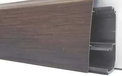 Плинтус напольный ПВХ Декор Пласт 67 мм LL018 Панга-Панга