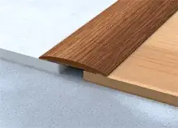 Порог ИЗИ Ideal 36мм/1,6м в цвет дерева